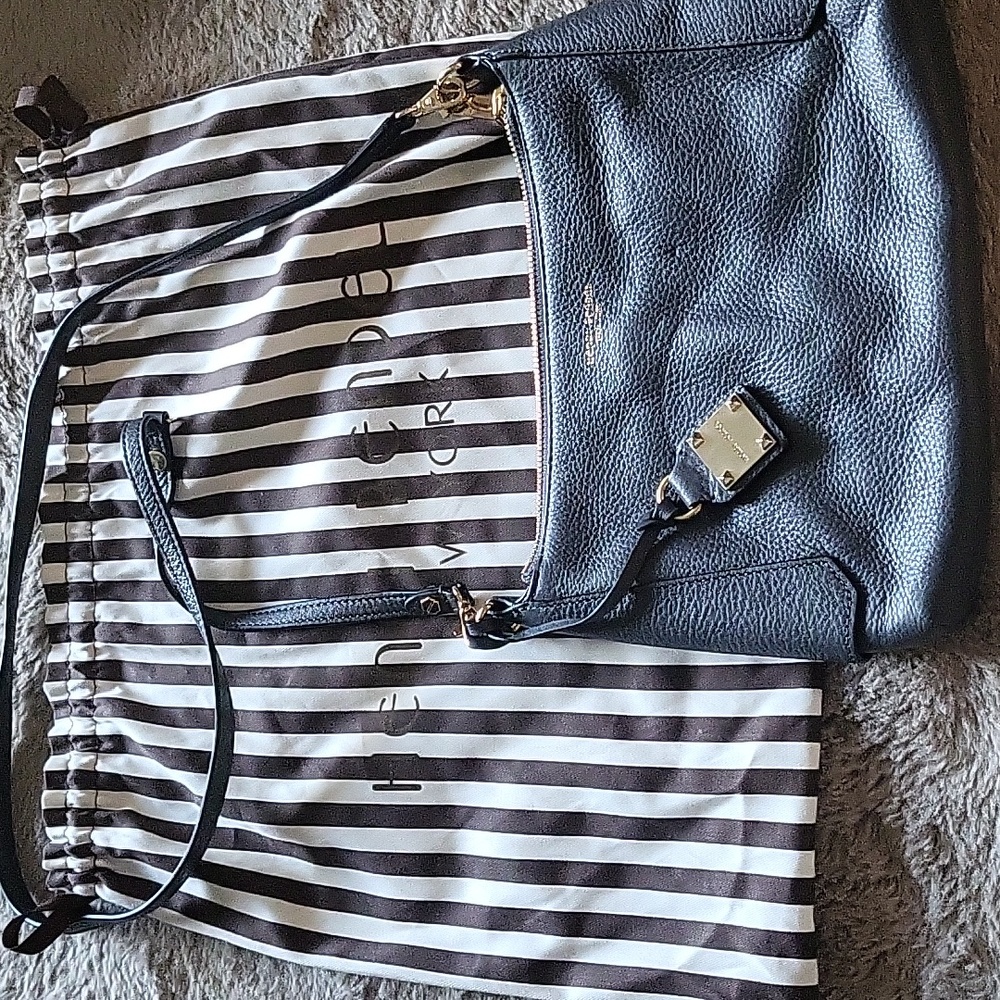 Henri Bendel small Grey bag with cloth bag
